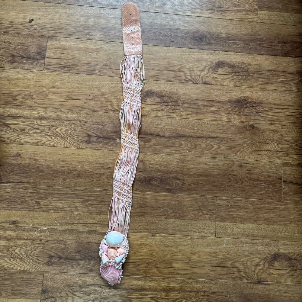 Vintage Shell Belt - Picture 5 of 8